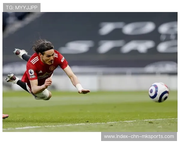 曼联重返正轨,卡里克积极部署新赛季目标,曼联主帅谈卡瓦尼 曼联重返正轨,卡里克积极部署新赛季目标,曼联主帅谈卡瓦尼