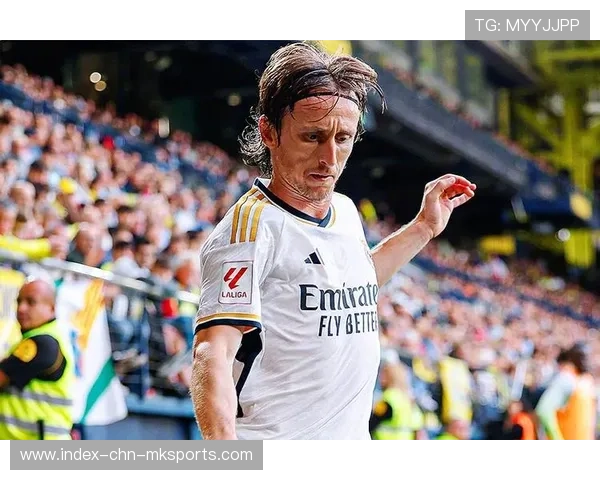 皇家马德里持续施压：皇马风暴从不间断